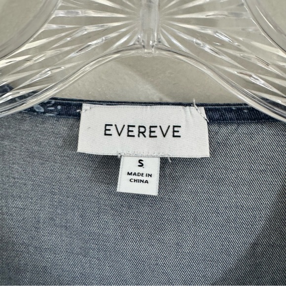Evereve Lucille Tie Front Blouse Top in Chambray Blue Size Small - Picture 9 of 10